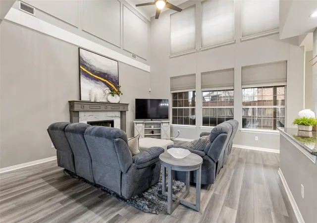 Photo 1 of Single family home for sale at 6009 Charleston Dr, Frisco, TX 75035 | MLS# 21384152 | Listing updated on 2026-09-12