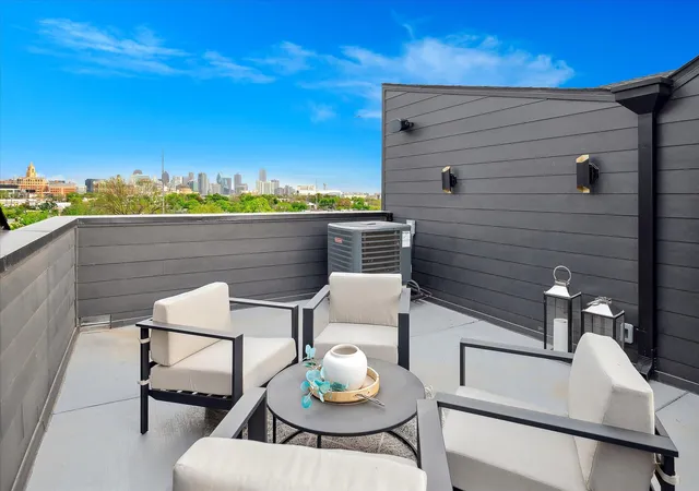 Photo 2 of Townhouse for sale at 4534 Lake Ave #103, Dallas, TX 75219 | MLS# 21384163 | Listing updated on 2026-09-12