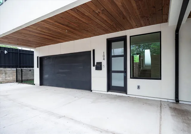 Photo 4 of Townhouse for sale at 4534 Lake Ave #103, Dallas, TX 75219 | MLS# 21384163 | Listing updated on 2026-09-12