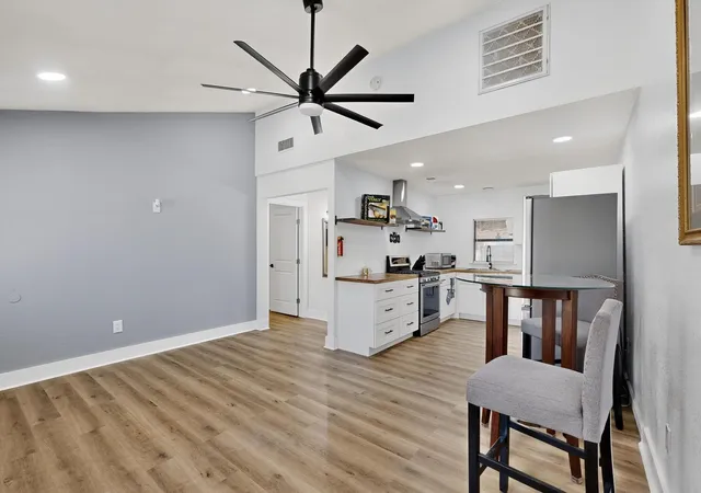 Photo 3 of Single family home for sale at 4214 Falls Dr, Dallas, TX 75211 | MLS# 21383242 | Listing updated on 2026-09-12
