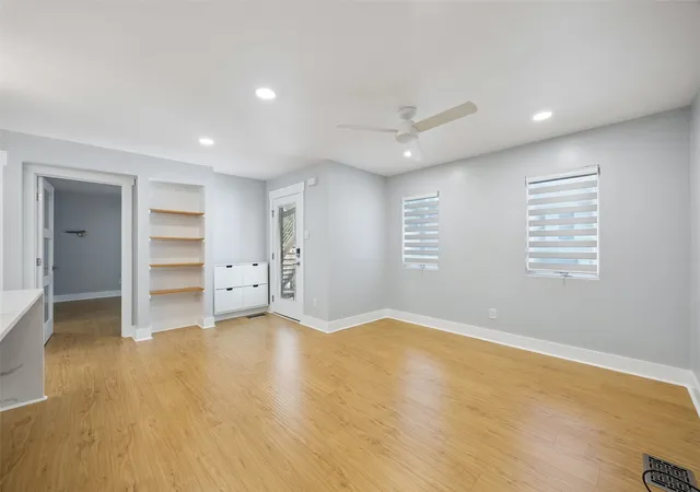 Photo 2 of Condo for sale at 4231 Travis St #23, Dallas, TX 75205 | MLS# 21383486 | Listing updated on 2026-10-05