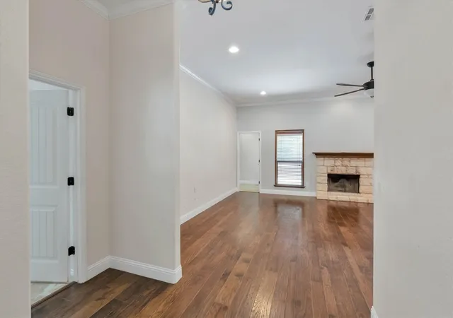 Photo 3 of Sale Pending at 2005 Lindentree Dr, Weatherford, TX 76086 | MLS# 21384180 | Listing updated on 2026-10-05