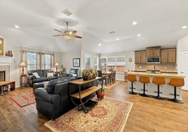 Photo 3 of Single family home for sale at 2504 Hadley St, Weatherford, TX 76087 | MLS# 21384199 | Listing updated on 2026-09-12