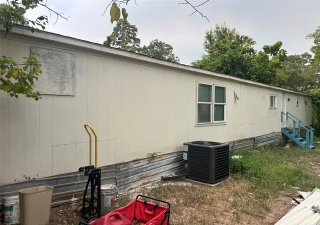 Photo 4 of Manufactured home for sale at 21485 Ravenwood Dr, Chandler, TX 75758 | MLS# 21384223 | Listing updated on 2026-09-12