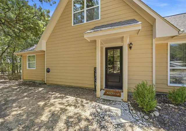 Photo 2 of Single family home for sale at 90 County Rd 2256, Valley View, TX 76272 | MLS# 21384229 | Listing updated on 2026-09-12