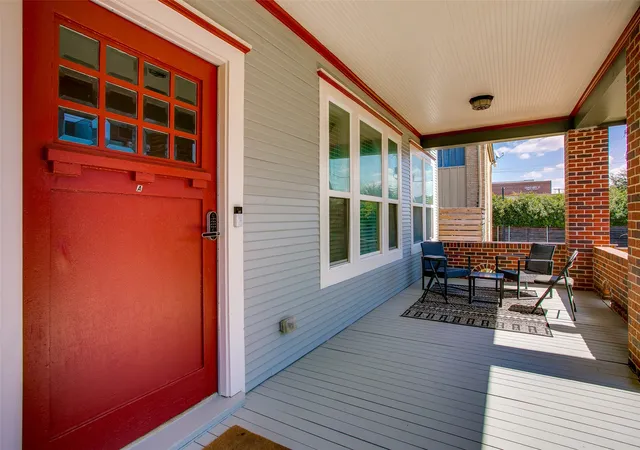 Photo 2 of Multi family home for sale at 413 W 9th Street, Dallas, TX 75208 | MLS# 21384211 | Listing updated on 2026-09-12