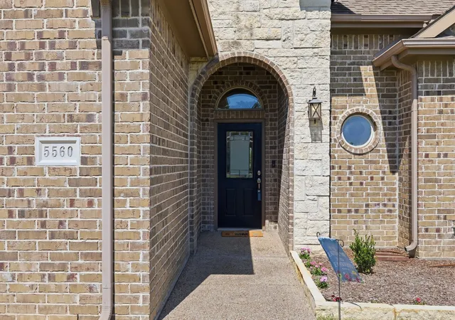 Photo 3 of Single family home for sale at 5560 Virginia Dr, Justin, TX 76247 | MLS# 21383611 | Listing updated on 2026-09-20