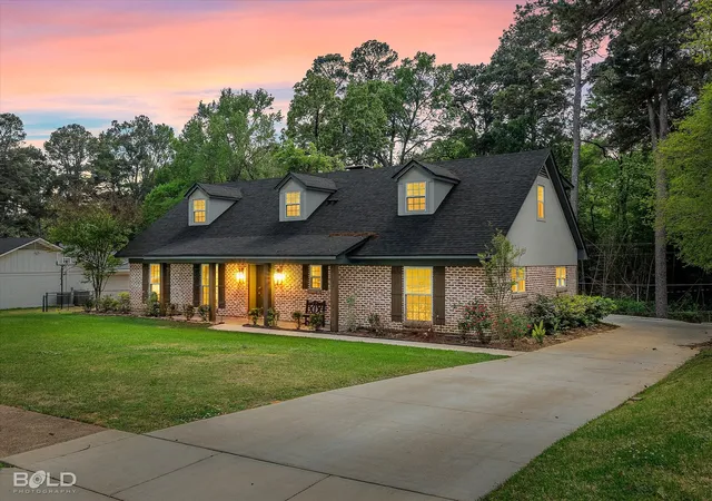Photo 1 of Single family home for sale at 7630 Ferguson Dr, Shreveport, LA 71106 | MLS# 21384110 | Listing updated on 2026-09-14