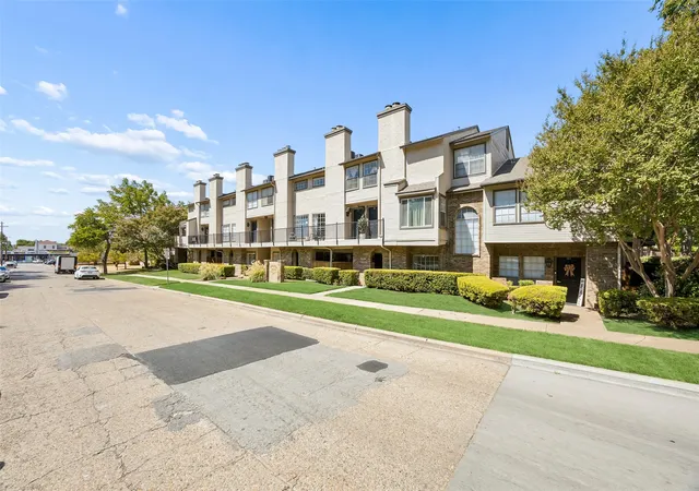 Photo 2 of Condo for sale at 5757 Martel Ave #A11, Dallas, TX 75206 | MLS# 21383512 | Listing updated on 2026-09-29