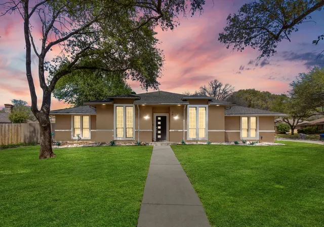 Single family home for sale at 1410 Adam Pl, DeSoto, TX 75115 | MLS# 21382609
