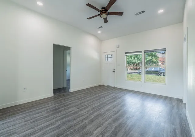 Photo 2 of Single family home for sale at 1808 N Waddill St, Mc Kinney, TX 75069 | MLS# 21375645 | Listing updated on 2026-09-13