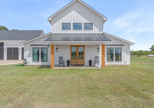 Photo 1 of Single family home for sale at 586 Vz County Rd 1507, Van, TX 75790 | MLS# 21383903 | Listing updated on 2026-09-12