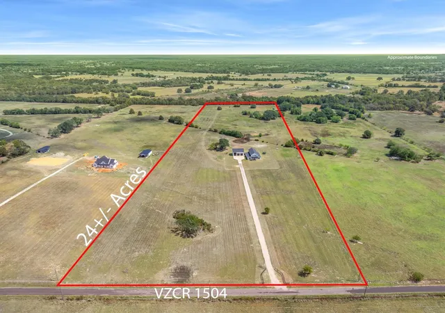 Photo 2 of Single family home for sale at 586 Vz County Rd 1507, Van, TX 75790 | MLS# 21383903 | Listing updated on 2026-09-12