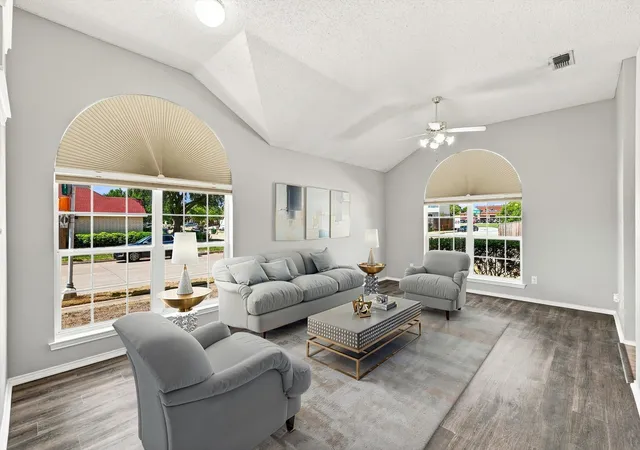 Photo 4 of Single family home for sale at 8900 San Joaquin Trl, Fort Worth, TX 76118 | MLS# 21383326 | Listing updated on 2026-09-12