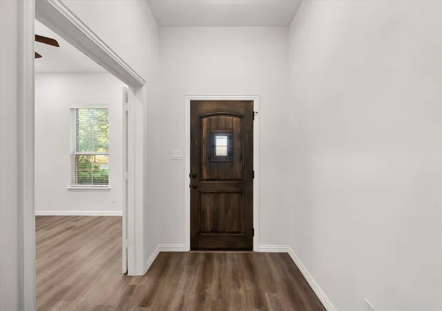Photo 1 of Single family home for sale at 16 Dobbins Xing, Corsicana, TX 75110 | MLS# 21383036 | Listing updated on 2026-09-13