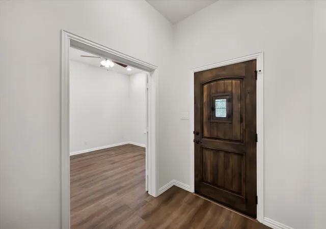 Photo 2 of Single family home for sale at 16 Dobbins Xing, Corsicana, TX 75110 | MLS# 21383036 | Listing updated on 2026-09-13