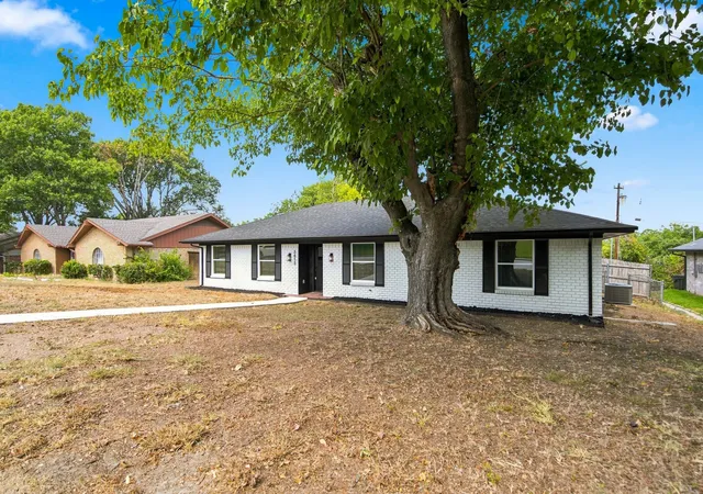 Photo 2 of Single family home for sale at 3413 Sherrye Dr, Plano, TX 75074 | MLS# 21384324 | Listing updated on 2026-09-12