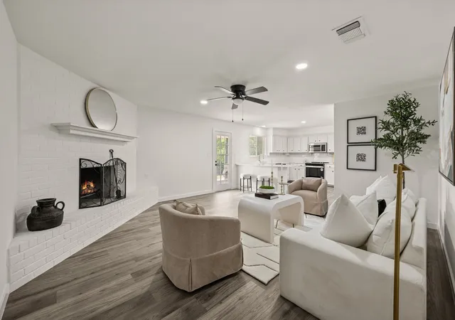 Photo 2 of Single family home for sale at 103 Park Trl Pl, Joshua, TX 76058 | MLS# 21384329 | Listing updated on 2026-09-12