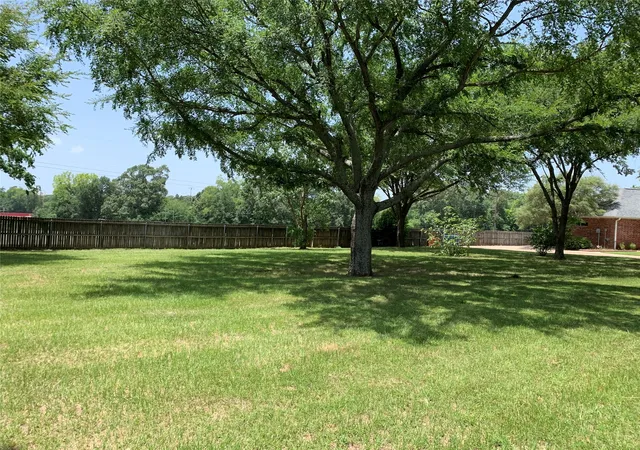 Photo 3 of Land for sale at Tbd Van Winkle Cir, Athens, TX 75751 | MLS# 21384336 | Listing updated on 2026-09-12