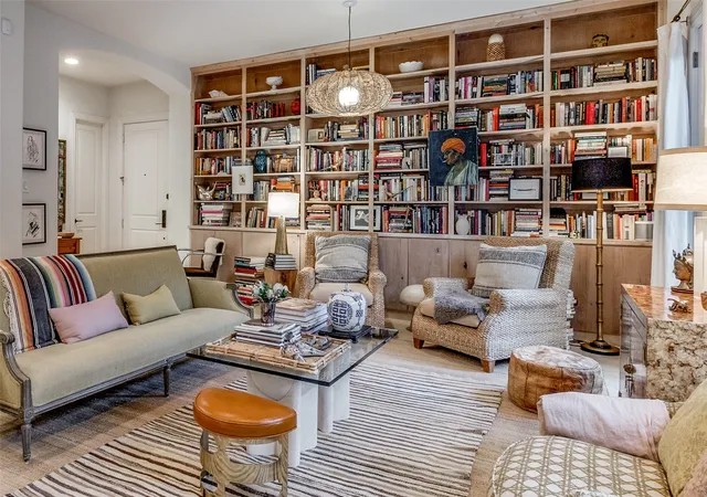 Photo 3 of Condo for sale at 2811 Hood St #C, Dallas, TX 75219 | MLS# 21381870 | Listing updated on 2026-09-12