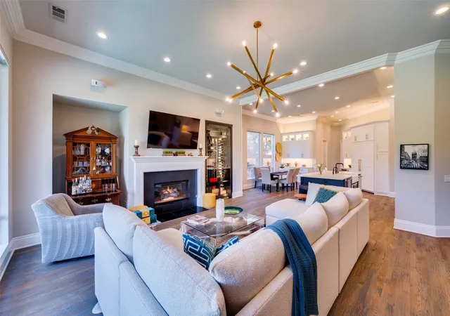 Photo 4 of Single family home for sale at 23 Fairway Dr, Frisco, TX 75034 | MLS# 21364911 | Listing updated on 2026-09-12