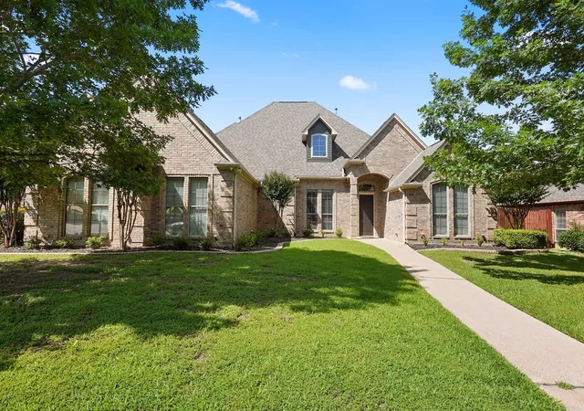 Photo 1 of Single family home for sale at 2322 Kingsmill Cir, Tyler, TX 75703 | MLS# 21384369 | Listing updated on 2026-09-12