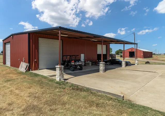 Photo 2 of Single family home for sale at 5112 Old Caufield Ranch Rd, Mc Gregor, TX 76657 | MLS# 21380055 | Listing updated on 2026-09-12