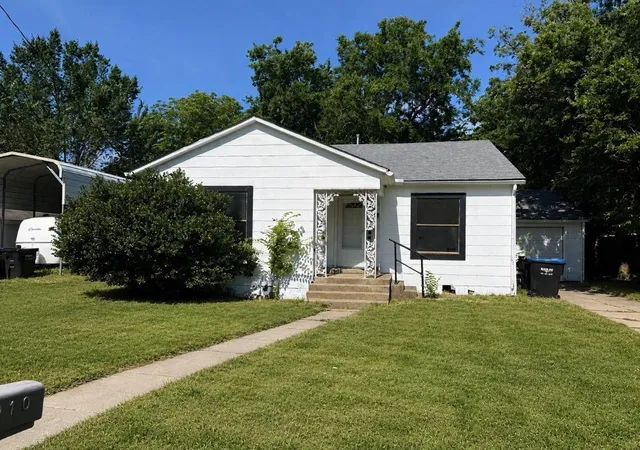 Photo 1 of Single family home for sale at 3910 Johnson St, Greenville, TX 75401 | MLS# 21384390 | Listing updated on 2026-09-23