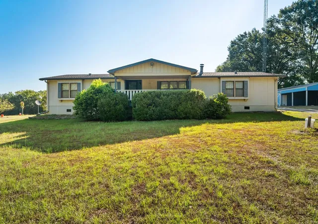 Photo 1 of Manufactured home for sale at 662 County Rd 2325, Mineola, TX 75773 | MLS# 21384407 | Listing updated on 2026-10-01