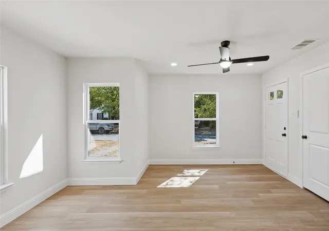 Photo 4 of Single family home for sale at 3616 Bonnie Dr, Fort Worth, TX 76116 | MLS# 21383012 | Listing updated on 2026-09-12