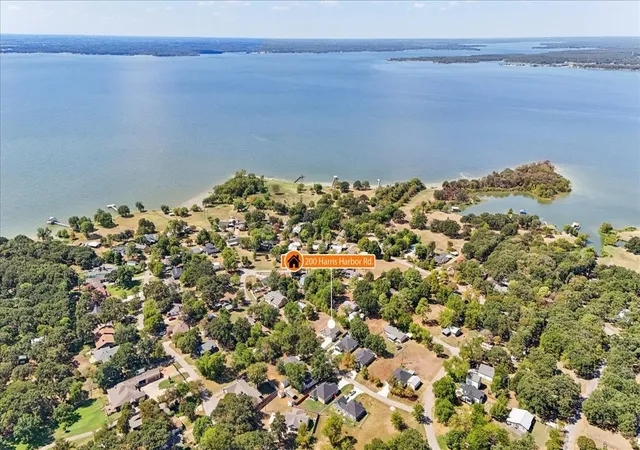 Photo 3 of Single family home for sale at 200 Harris Harbor, Point, TX 75472 | MLS# 21384415 | Listing updated on 2026-09-12