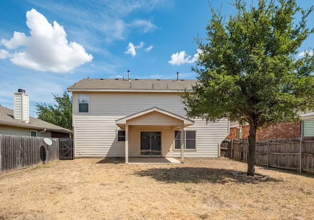 Photo 4 of Single family home for sale at 13249 Elmhurst Dr, Fort Worth, TX 76244 | MLS# 21384387 | Listing updated on 2026-09-12