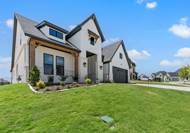Photo 2 of Single family home for sale at 310 Scissor Tail Dr, Aledo, TX 76008 | MLS# 21384431 | Listing updated on 2026-09-15