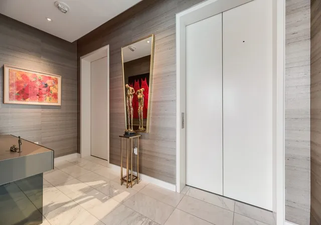 Photo 2 of Condo for sale at 1918 Olive St #1002, Dallas, TX 75201 | MLS# 21382783 | Listing updated on 2026-09-15