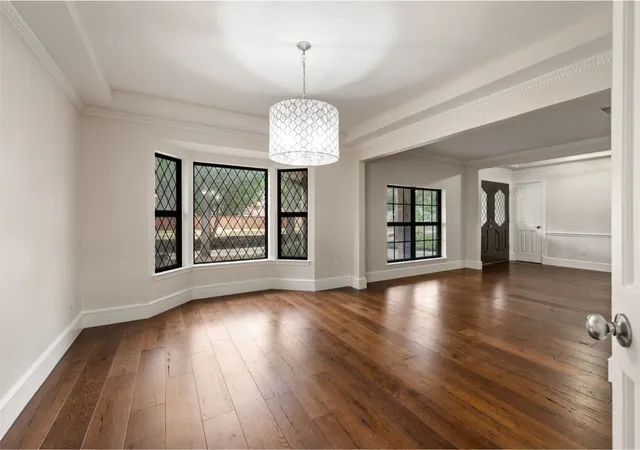 Photo 3 of Single family home for sale at 2 Lake Forest Dr, Roanoke, TX 76262 | MLS# 21384385 | Listing updated on 2026-09-12