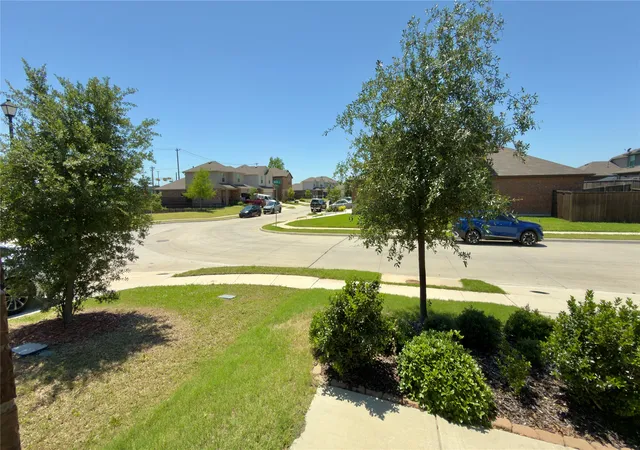 Photo 4 of Single family home for sale at 1204 Delmita Dr, Forney, TX 75126 | MLS# 21384445 | Listing updated on 2026-09-12