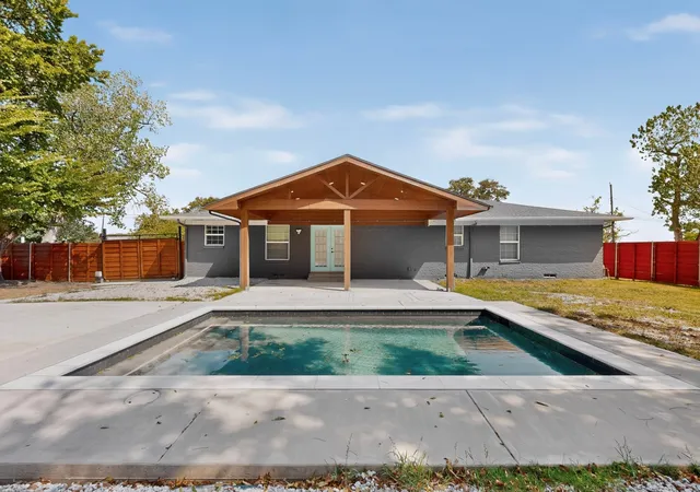 Photo 1 of Single family home for sale at 2512 Mcdearmon St, Garland, TX 75048 | MLS# 21379840 | Listing updated on 2026-09-12