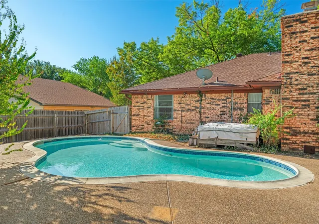 Photo 2 of Single family home for sale at 8413 Timberline Ct, North Richland Hills, TX 76182 | MLS# 21379545 | Listing updated on 2026-09-13
