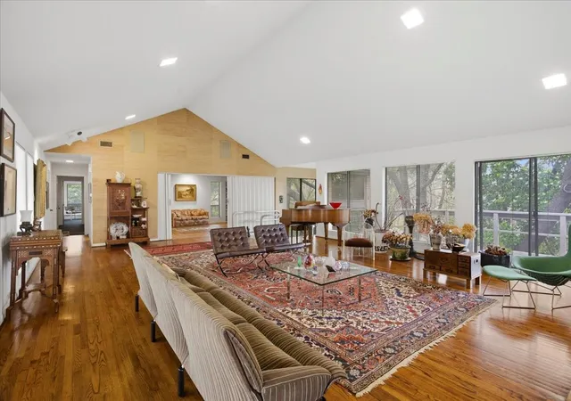 Photo 1 of Single family home for sale at 2001 Deepdale Dr, Fort Worth, TX 76107 | MLS# 21381645 | Listing updated on 2026-09-14
