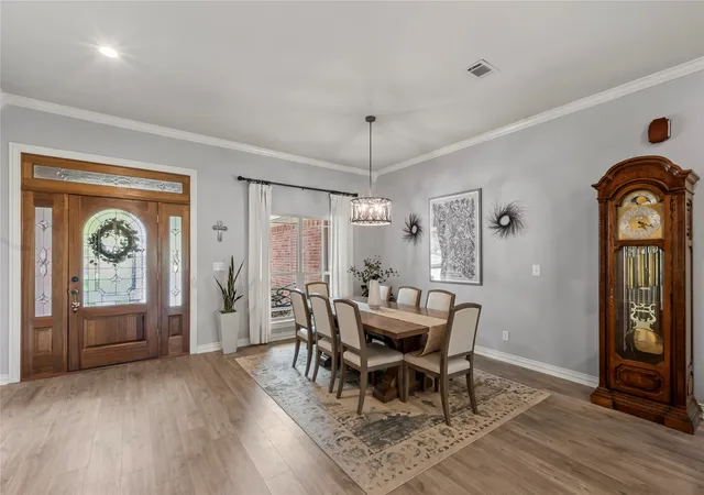 Photo 2 of Single family home for sale at 149 Saint Andrews Dr E, Mabank, TX 75156 | MLS# 21381700 | Listing updated on 2026-10-03