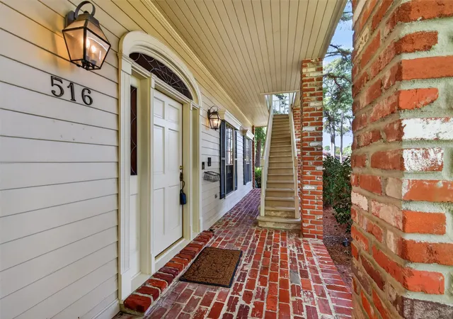 Photo 3 of Single family home for sale at 516 Northampton Dr, Shreveport, LA 71106 | MLS# 21384452 | Listing updated on 2026-09-14