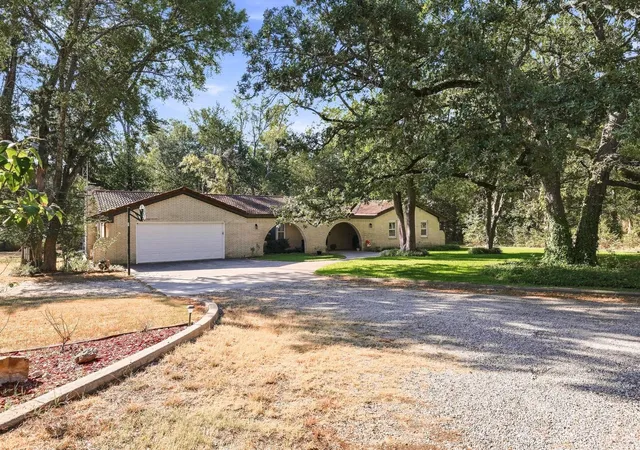 Photo 1 of Single family home for sale at 2126 County Rd 1450, Bonham, TX 75418 | MLS# 21381858 | Listing updated on 2026-09-12