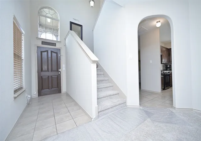 Photo 3 of Single family home for sale at 5300 Britton Ridge Ln, Fort Worth, TX 76179 | MLS# 21358509 | Listing updated on 2026-09-12