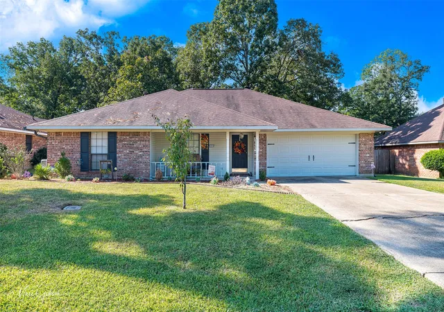 Photo 1 of Single family home for sale at 9928 Hidden Branch Ln, Shreveport, LA 71118 | MLS# 21384418 | Listing updated on 2026-09-14