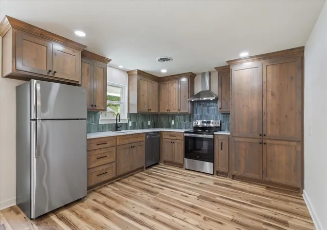 Photo 3 of Single family home for sale at 813 N 57th Street, Waco, TX 76710 | MLS# 21382841 | Listing updated on 2026-09-12