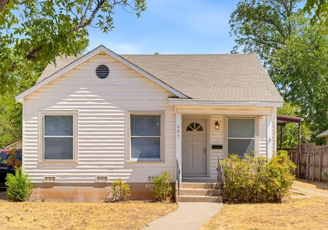 Single family home for sale at 889 Beech St, Abilene, TX 79601 | MLS# 21383578