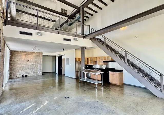 Photo 1 of Condo for sale at 1122 Jackson St #1104, Dallas, TX 75202 | MLS# 21384580 | Listing updated on 2026-09-13