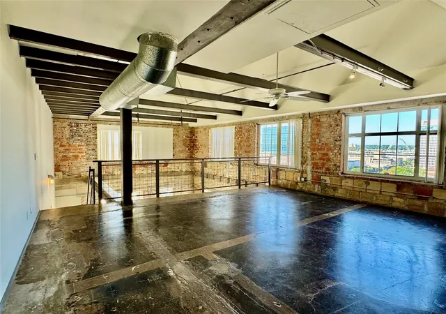 Photo 3 of Condo for sale at 1122 Jackson St #1104, Dallas, TX 75202 | MLS# 21384580 | Listing updated on 2026-09-13