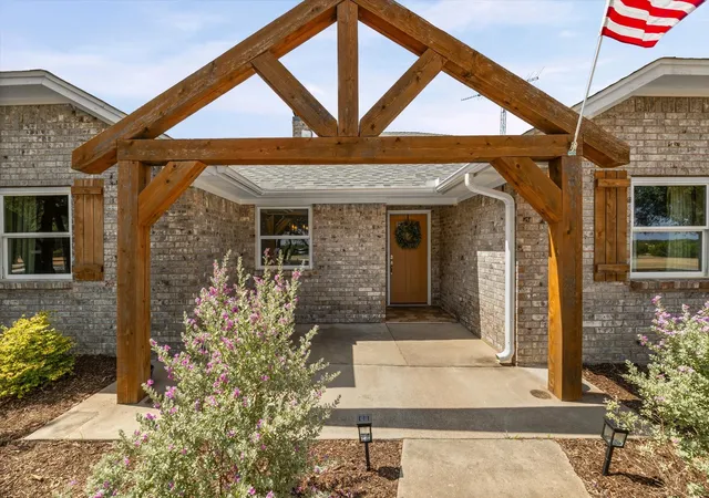 Photo 1 of Single family home for sale at 314 Bnd Of The Bosque Rd, China Spring, TX 76633 | MLS# 21381149 | Listing updated on 2026-09-17
