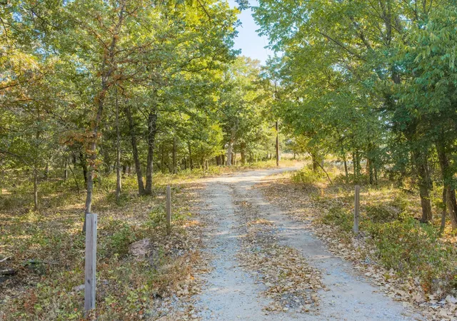 Photo 2 of Land for sale at 7832 Us Hwy 287, Bowie, TX 76230 | MLS# 21383590 | Listing updated on 2026-09-15